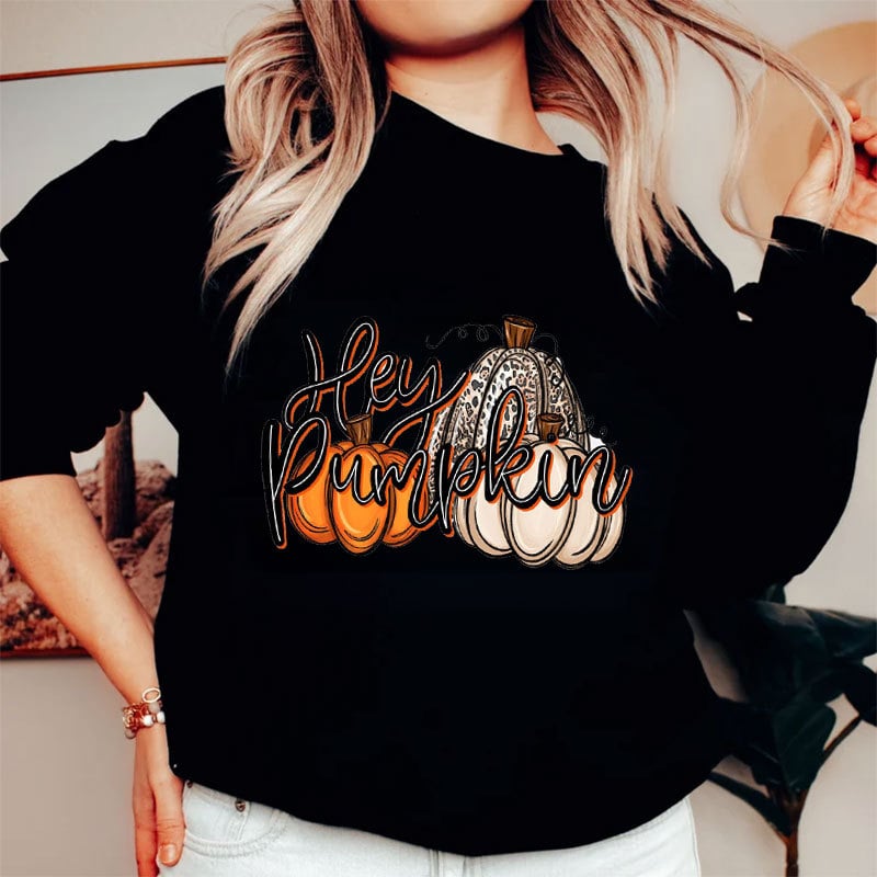 Women’s Halloween Graphic Sweatshirt